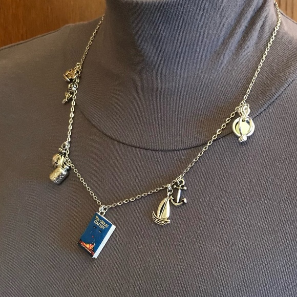 The Great Gatsby F. Scott Fitzgerald Handmade Glowing Literature Book Necklace - Picture 5 of 16